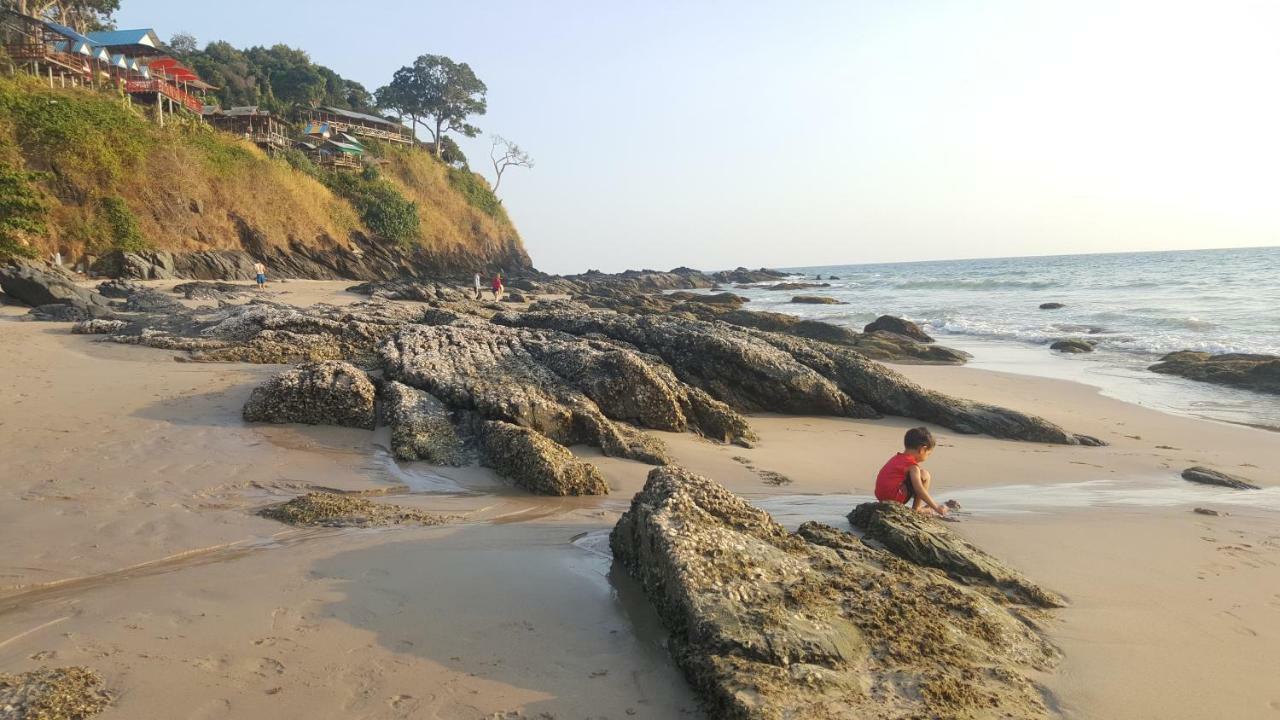 Home No.9 Koh Lanta Bagian luar foto