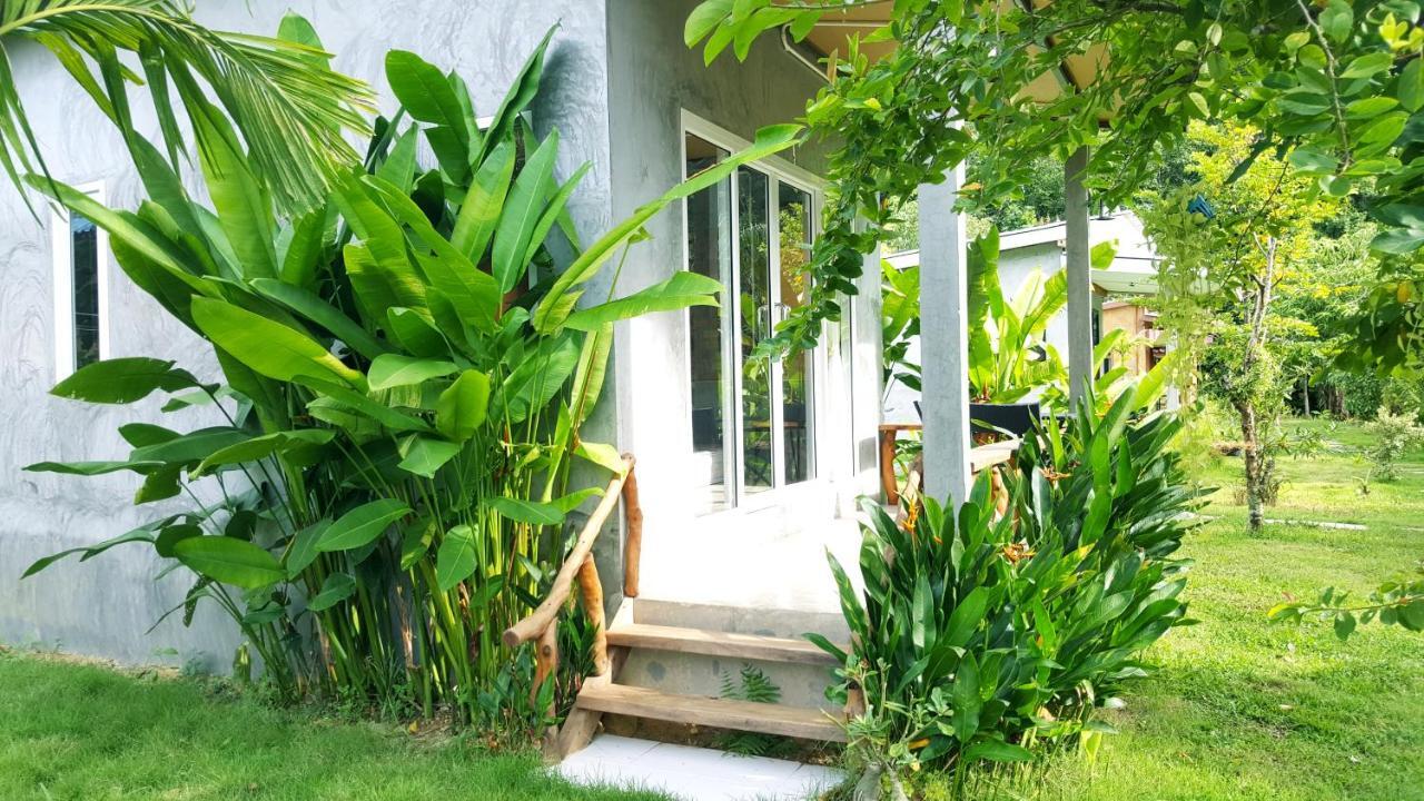 Home No.9 Koh Lanta Bagian luar foto