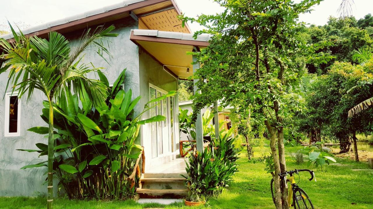 Home No.9 Koh Lanta Bagian luar foto