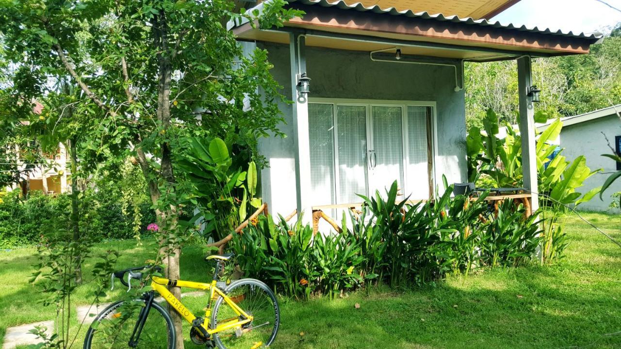 Home No.9 Koh Lanta Bagian luar foto
