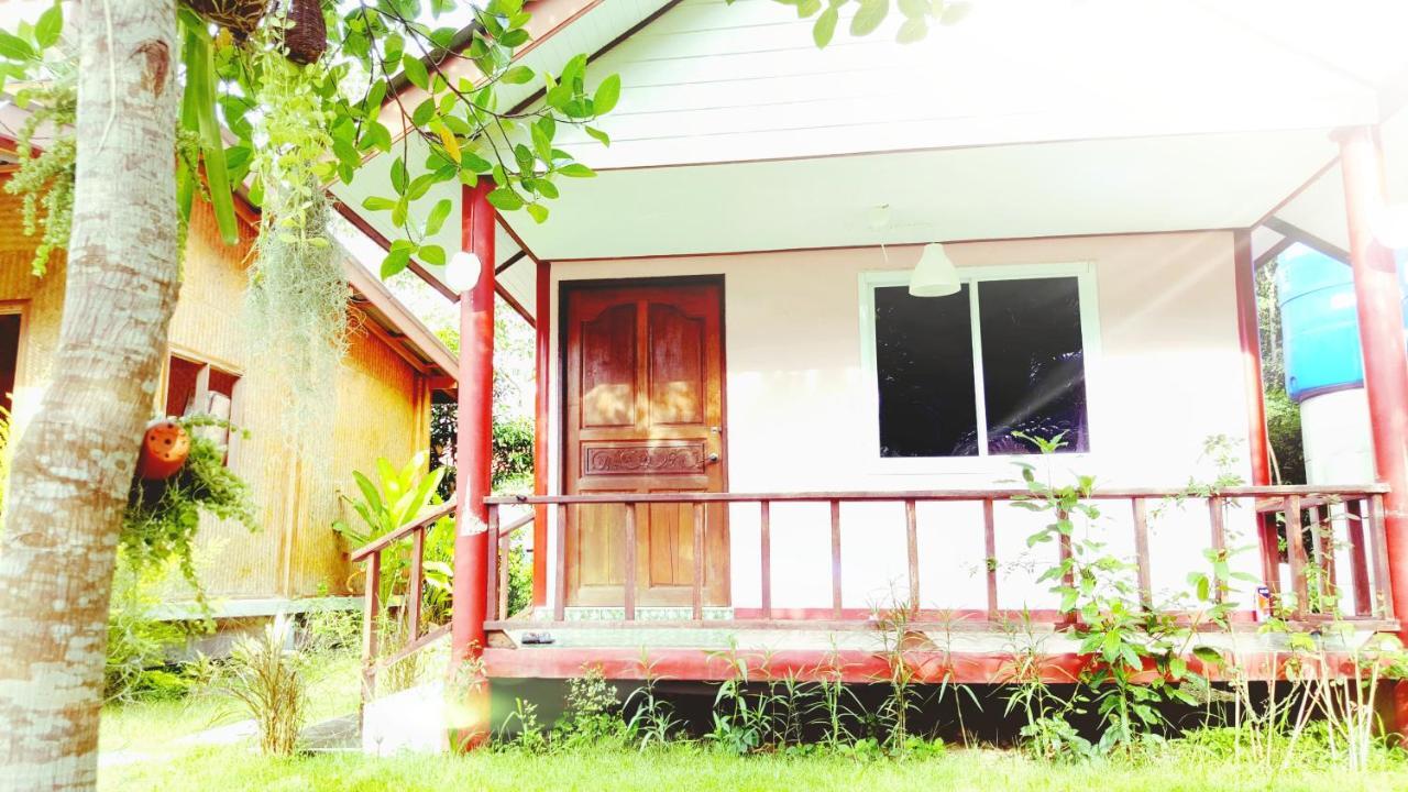Home No.9 Koh Lanta Bagian luar foto